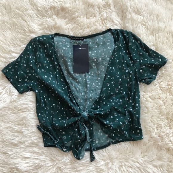 Brandy Melville Rae Wrap Tie Top - Picture 2 of 5